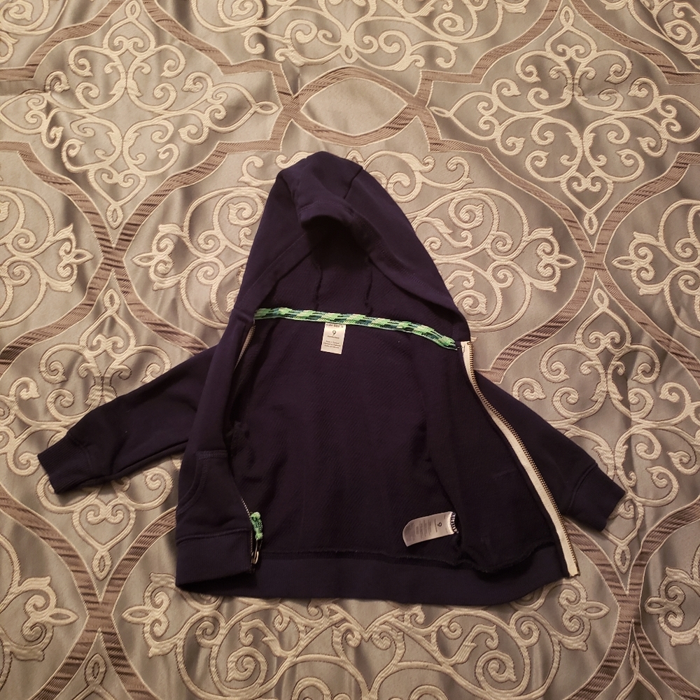 Carter's kids hoodie. - Picture 11 of 11